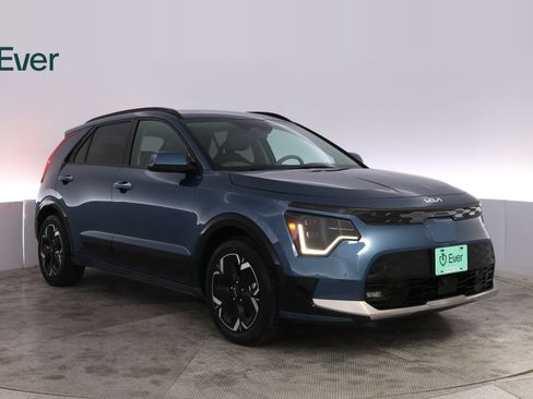 Used 2023 Kia Niro Wave FWD image 13