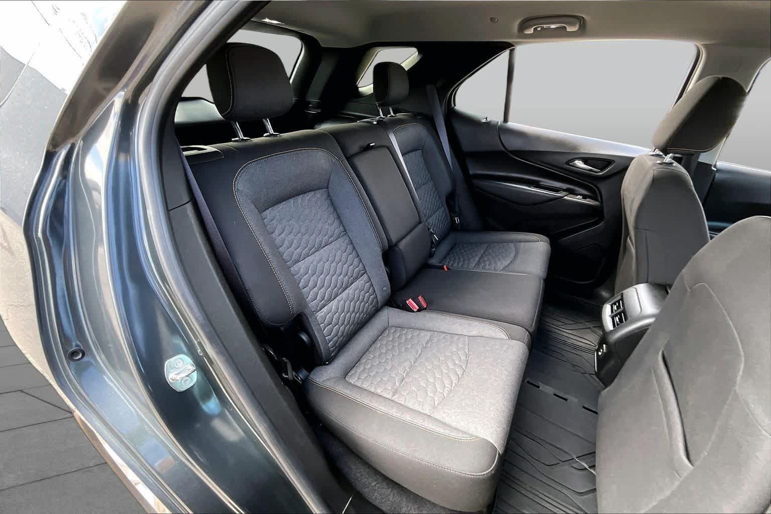 Used 2020 Chevrolet Equinox LT FWD image 19