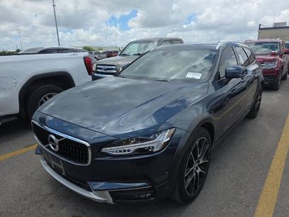 Used 2018 Volvo V90 T6 Cross Country w/ Convenience Package