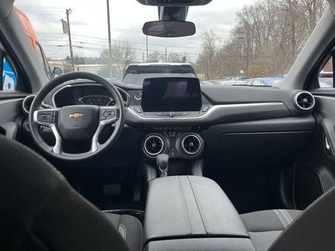 Used 2025 Chevrolet Blazer LT image 28