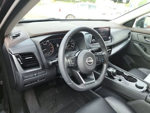 Used 2022 Nissan Rogue SV w/ SV Premium Package AWD/4WD image 7