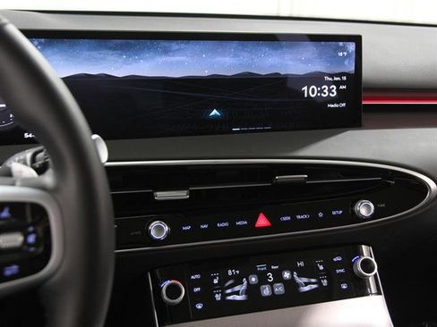 Used 2026 Genesis GV70 2.5T Advanced image 9