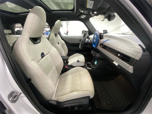 New 2026 MINI Cooper 4-Door Hardtop image 30