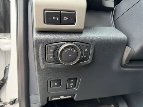 Used 2022 Ford F350 Lariat w/ Lariat Ultimate Package AWD/4WD image 21