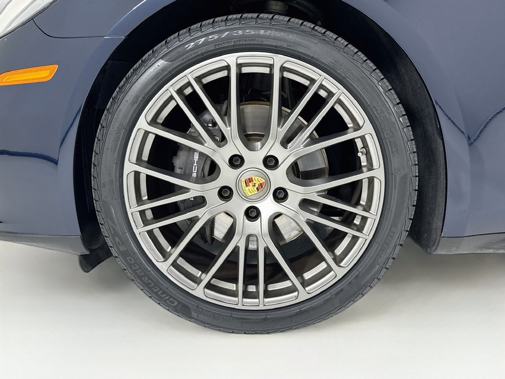 Certified 2023 Porsche Panamera image 33