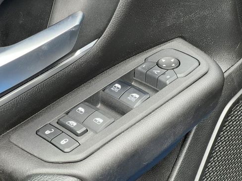 Used 2025 RAM 1500 Big Horn AWD/4WD image 16