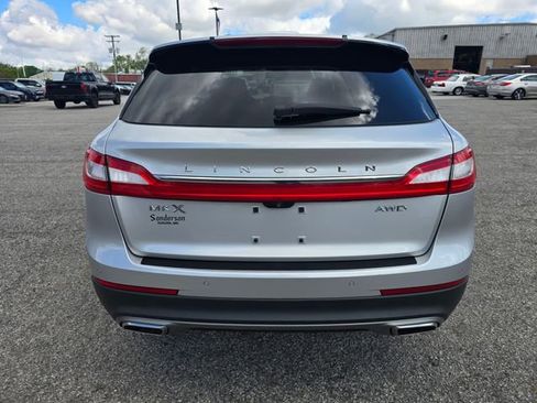 Used 2016 Lincoln MKX Reserve w/ Equipment Group 102A AWD/4WD image 4