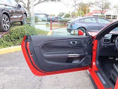 Used 2024 Ford Mustang Premium image 22