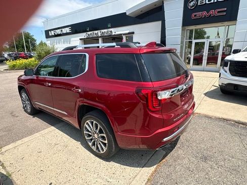 Used 2023 GMC Acadia Denali w/ Denali Ultimate Package AWD/4WD image 6