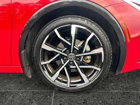 Used 2024 Toyota Prius Prime image 9