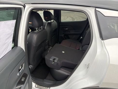 New 2026 Nissan Kicks SR w/ SR Premium Package image 19