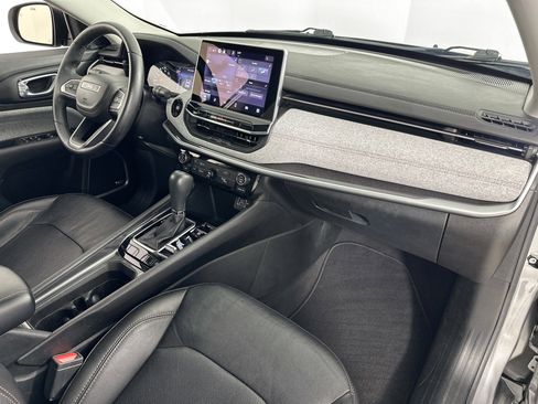 Used 2022 Jeep Compass Latitude w/ Sun and Sound Group image 28