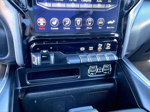 Used 2021 RAM 2500 Laramie image 32