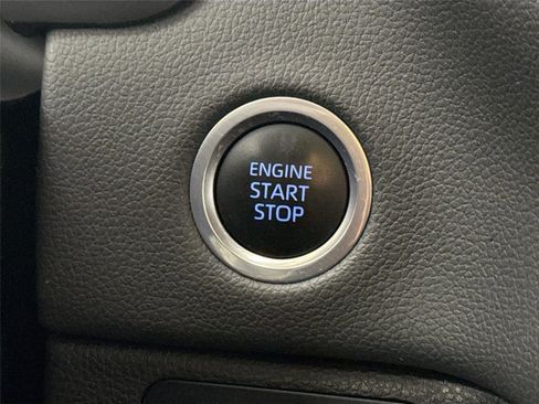 Used 2024 Toyota Tundra Limited image 22