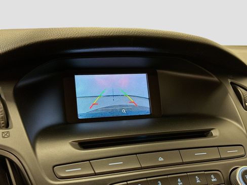 Used 2015 Ford Focus SE w/ SE Sport Package FWD image 22