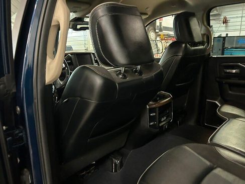 Used 2022 RAM 2500 Laramie AWD/4WD image 30