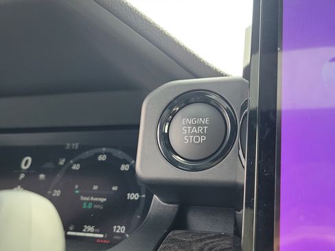 New 2026 Toyota Tacoma Limited AWD/4WD image 27
