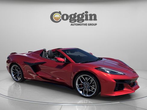 Used 2025 Chevrolet Corvette Z06 w/ Battery Protection Package RWD image 7