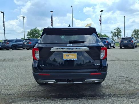 Certified 2021 Ford Explorer XLT w/ Equipment Group 202A AWD/4WD image 6