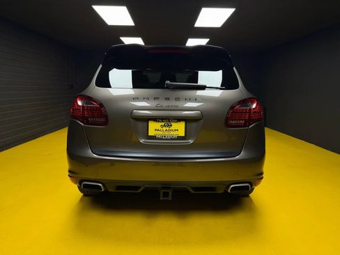 Used 2014 Porsche Cayenne AWD/4WD image 4