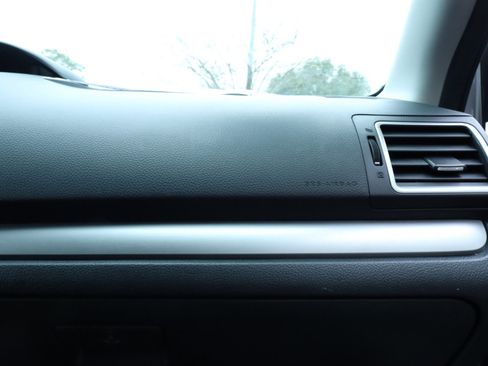 Used 2017 Subaru Forester 2.5i Premium image 21