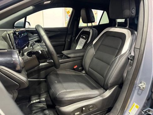 Used 2024 Chevrolet Blazer EV LT AWD/4WD image 10