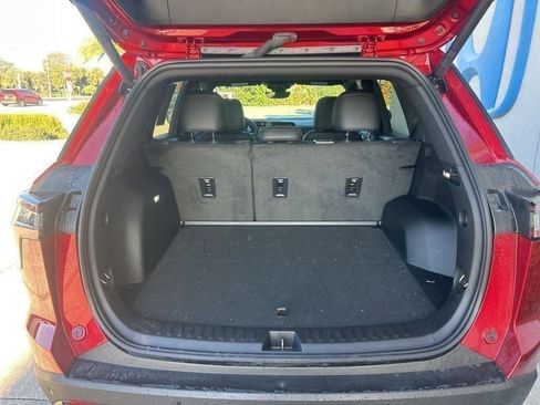 Used 2025 Chevrolet Equinox RS w/ Safety and Technology Package image 8