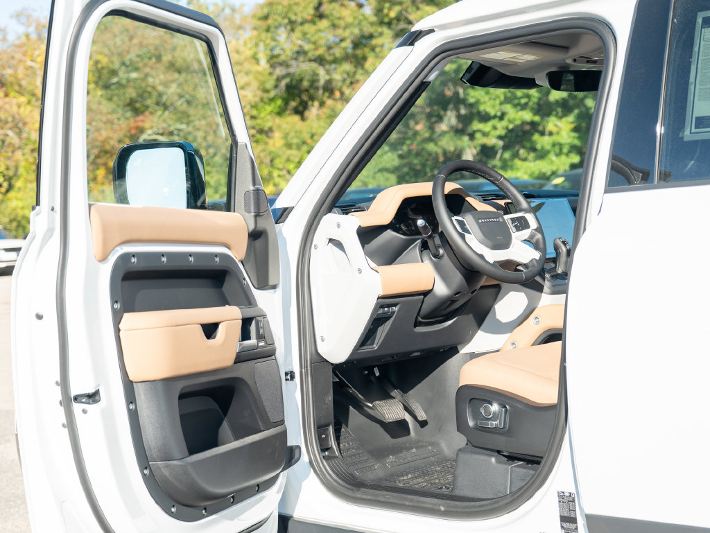New 2026 Land Rover Defender 130 S AWD/4WD image 10