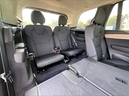 New 2026 Volvo XC90 B5 Plus w/ Protection Package AWD/4WD image 28