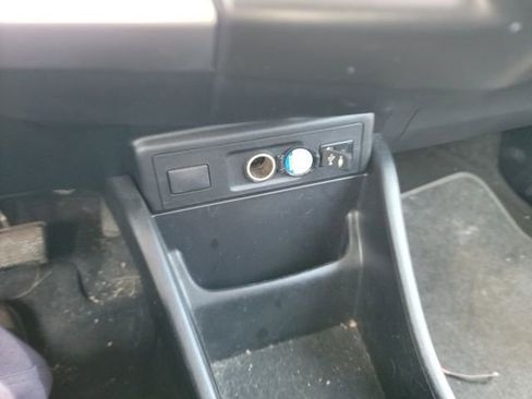 Used 2015 Toyota Prius V Three image 13