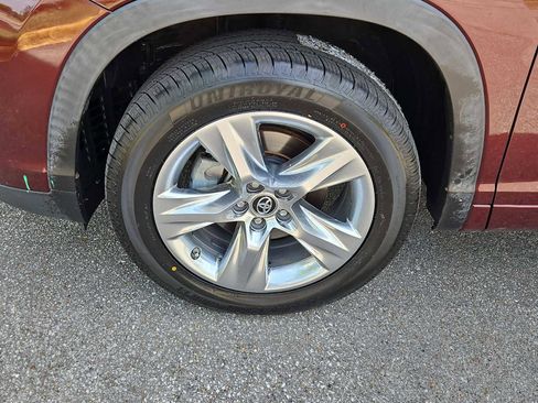 Used 2018 Toyota Highlander Limited FWD image 21