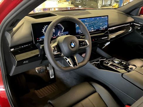 New 2026 BMW 530i xDrive w/ M Sport Package AWD/4WD image 8