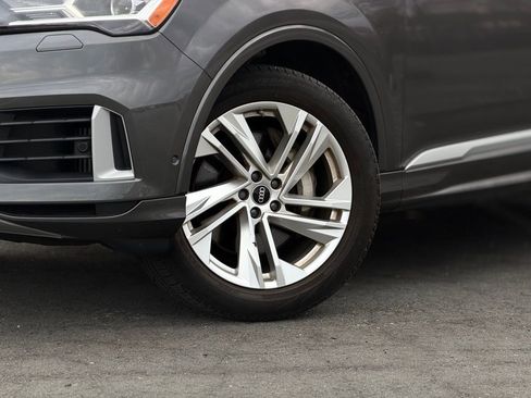 Used 2022 Audi Q7 3.0T Premium Plus w/ Premium Plus Package AWD/4WD image 2