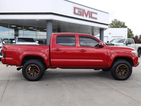 Used 2023 Toyota Tacoma SR AWD/4WD image 7