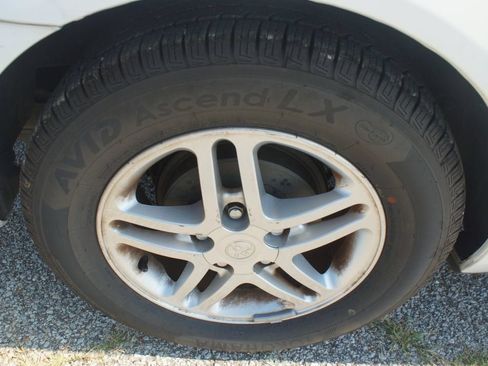 Used 2003 Toyota Camry LE FWD image 16