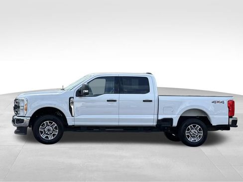 Certified 2025 Ford F250 XLT AWD/4WD image 10