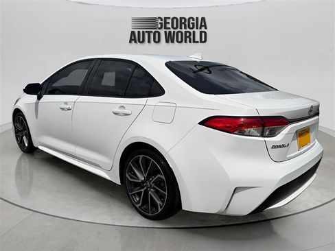 Used 2020 Toyota Corolla LE FWD image 11