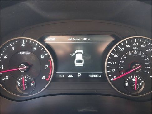 Used 2018 Kia Stinger GT2 AWD/4WD image 18
