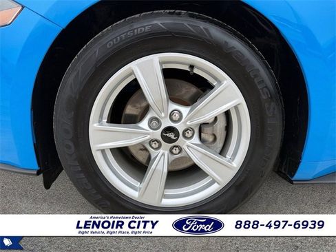 Certified 2022 Ford Mustang Coupe image 9