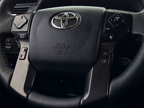 Used 2021 Toyota 4Runner TRD Off-Road image 27