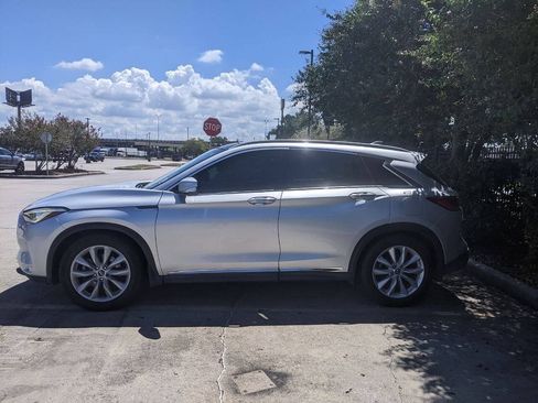 Used 2019 INFINITI QX50 Essential w/ Premium Heat Package FWD image 10