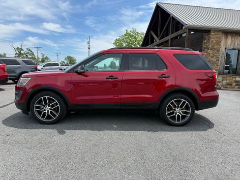 Used 2016 Ford Explorer Sport w/ Equipment Group 401A AWD/4WD image 3
