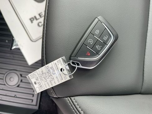 Used 2025 Cadillac CT4 Luxury image 34