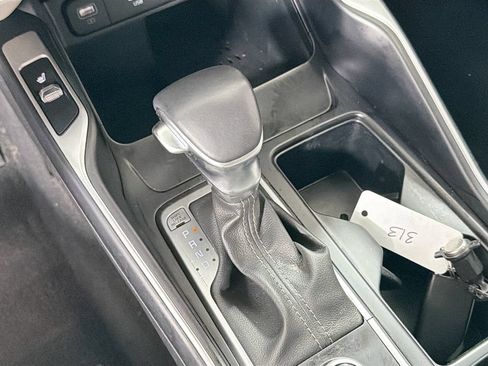 Used 2023 Kia Sorento S FWD image 18