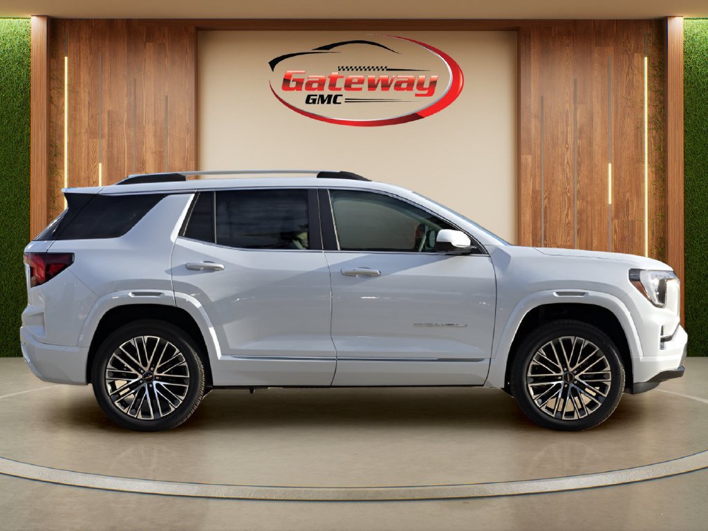 New 2027 GMC Terrain Denali w/ LPO, Floor Liner Package AWD/4WD image 3