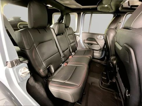 New 2026 Jeep Wrangler Unlimited Rubicon AWD/4WD image 9