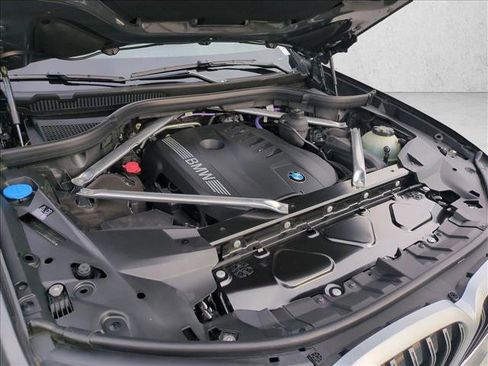 Certified 2026 BMW X7 xDrive40i image 28