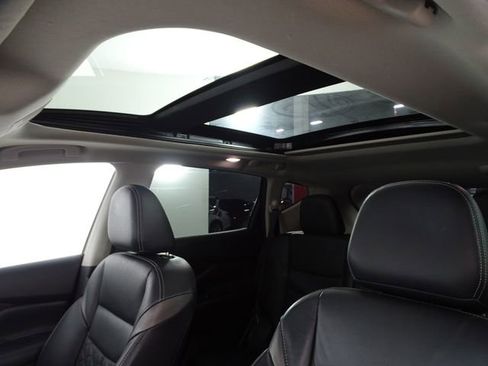 Used 2020 Nissan Murano Platinum w/ Cargo Package image 11