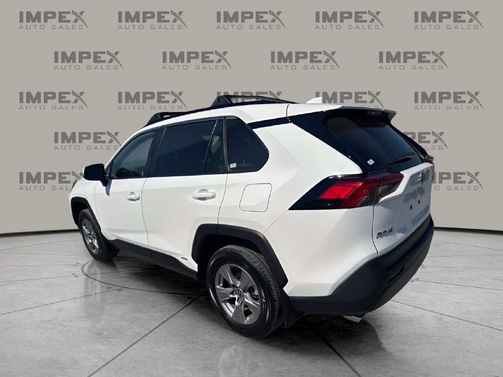 Used 2024 Toyota RAV4 XLE w/ Convenience Package AWD/4WD image 3