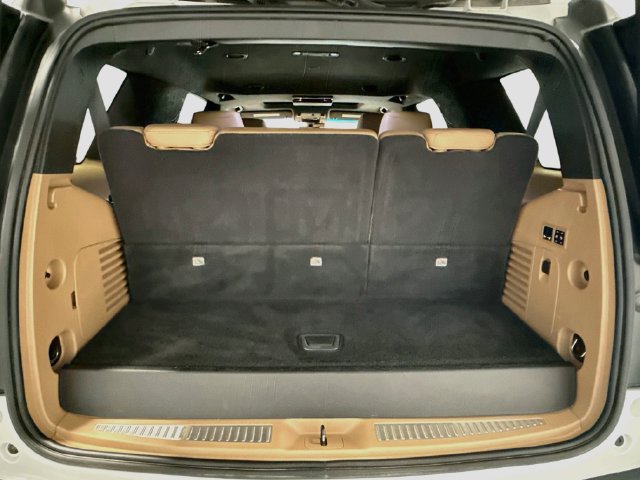Used 2020 Cadillac Escalade Platinum AWD/4WD image 22